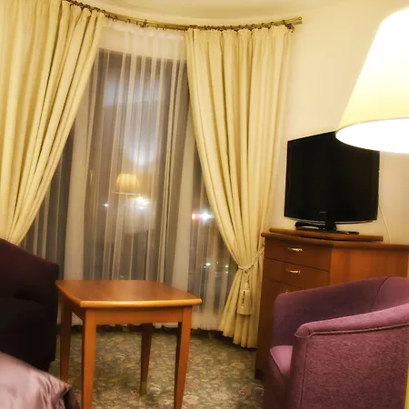 Amaryllis ホテル 4*