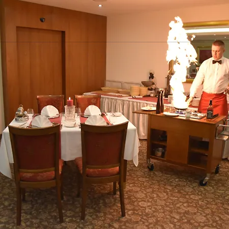 Amaryllis Готель 4*