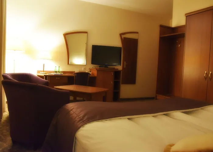 Amaryllis 4* Swarzędz